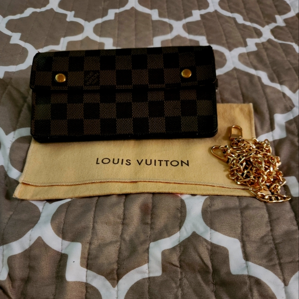 Louis Vuitton Checkered Damier Brown Wallet